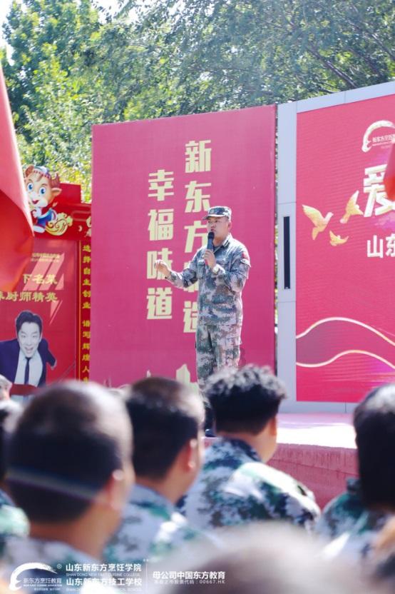 为什么父母总是拿别人跟自己做比较，总是说我一身缺点，搞得一无是处。难道那些优秀的人就很完美吗？游戏画面